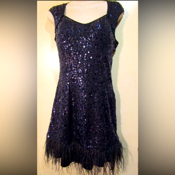 Vicky and Lucas Black sequin and feathers party dress M - Picture 1 of 3